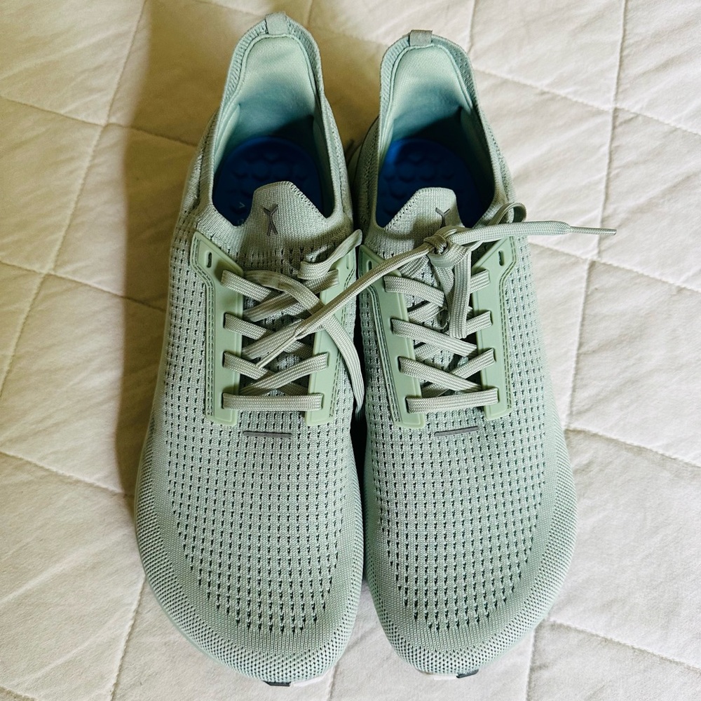 New Flux Footwear Adapt Runners Running Shoes